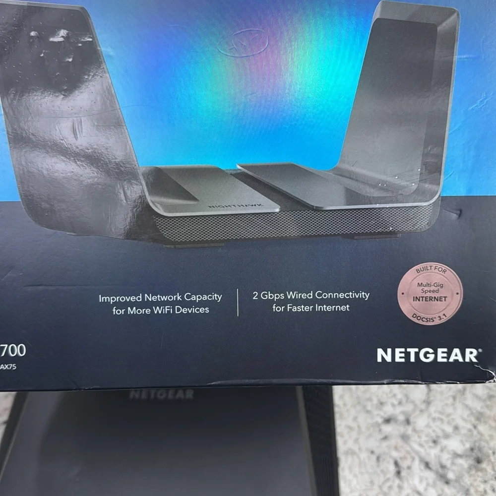 NETGEAR Nighthawk AX8 Wireless Router - Gray - Picture 4 of 6